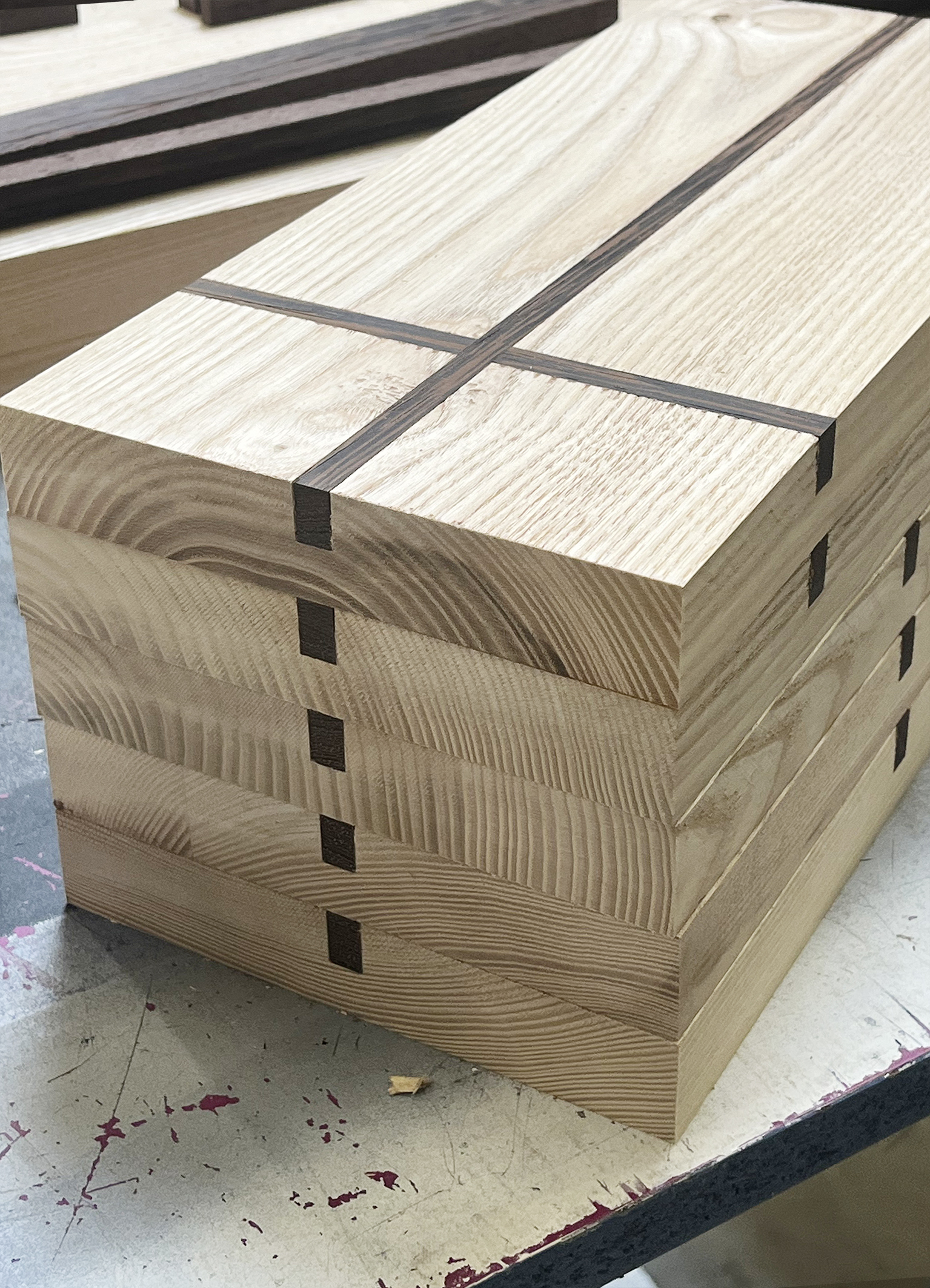 Sushi Bretter vor Oberflächenbehandlung.