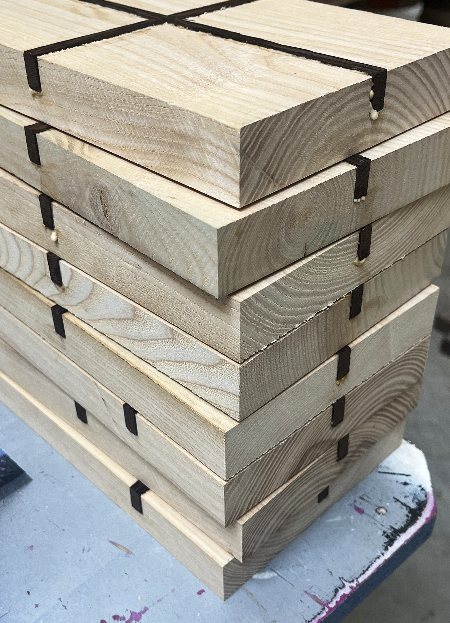 Sushi Bretter verleimt vor Schliff.