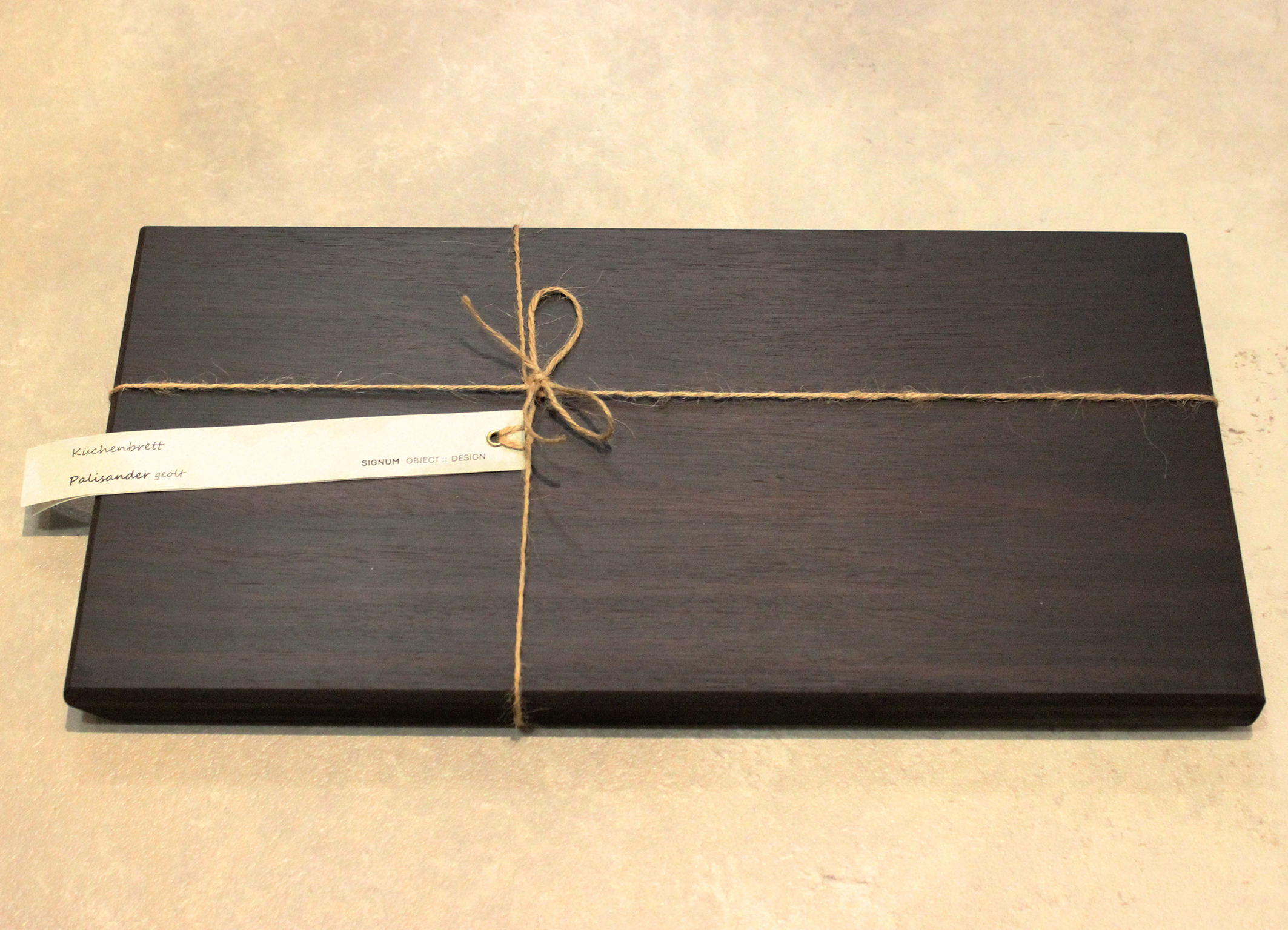 Holzbrettchen Palisander Perspektive dargestellt.