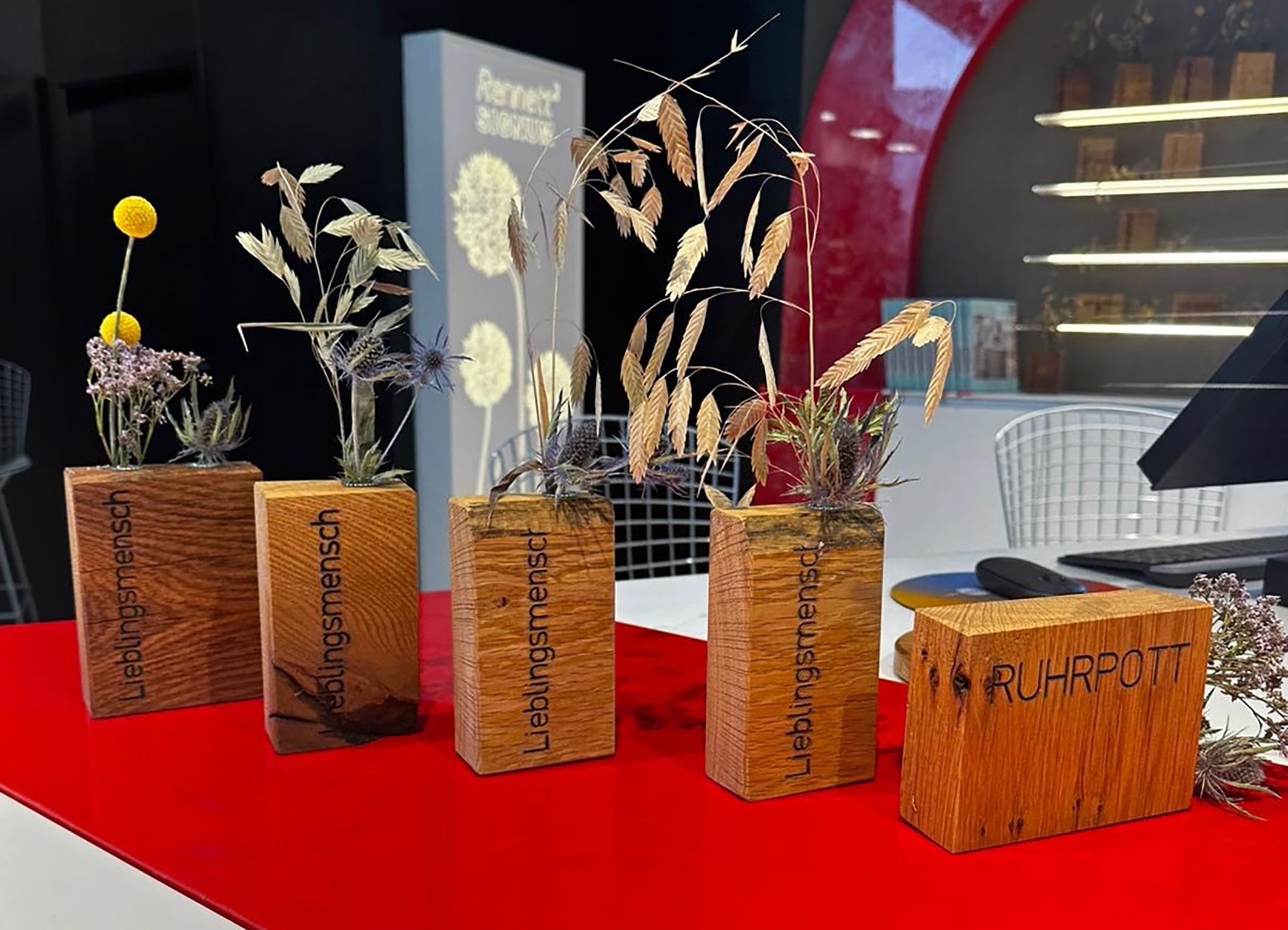 Holzvasen mit Fräsungen Lieblingsmensch und Ruhrpott