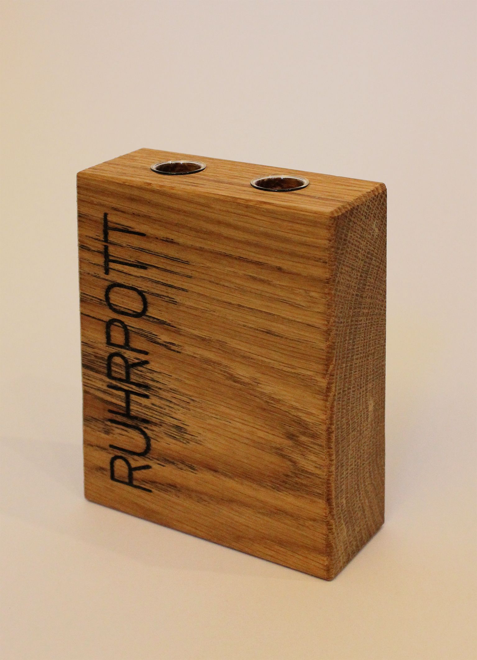 Holzvase "Ruhrpott" leer, mit 2 Glasröhrchen.